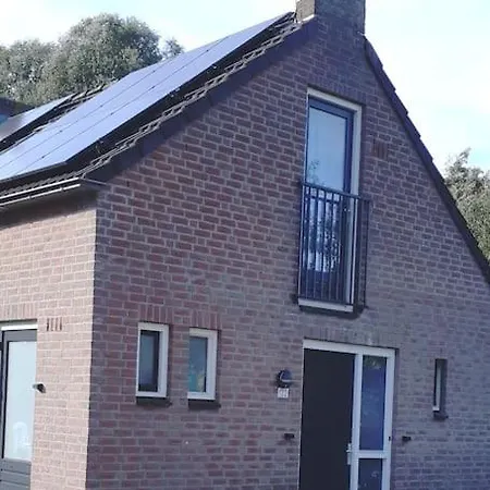 Just4you; Modern, 6p. Huis Genieten In De Natuur. Casa de Férias *