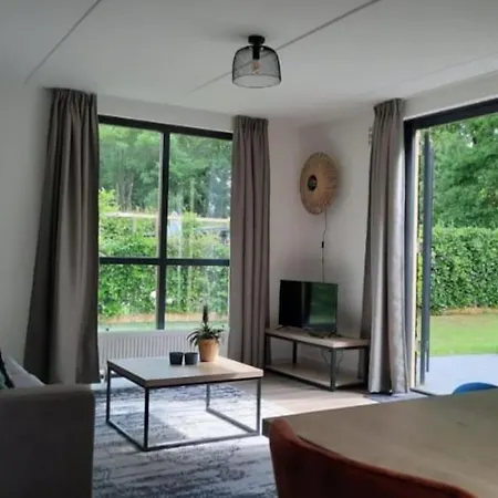 Just4you; Modern, 6p. Huis Genieten In De Natuur. Casa de Férias