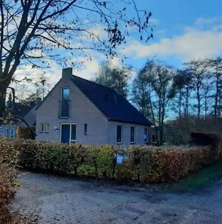 Just4you; Modern, 6p. Huis Genieten In De Natuur. Casa de Férias Ewijk